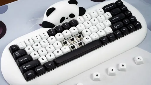 C68 Panda 65% Wireless Keyboard thumbnail 2