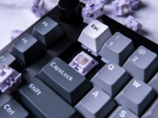 Keychron Q65 65% Mechanical Keyboard thumbnail 4
