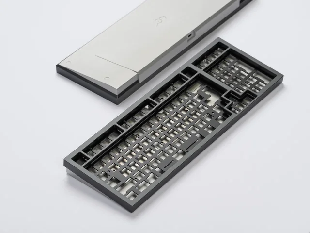 Brutal V2 1800 Keyboard thumbnail 4