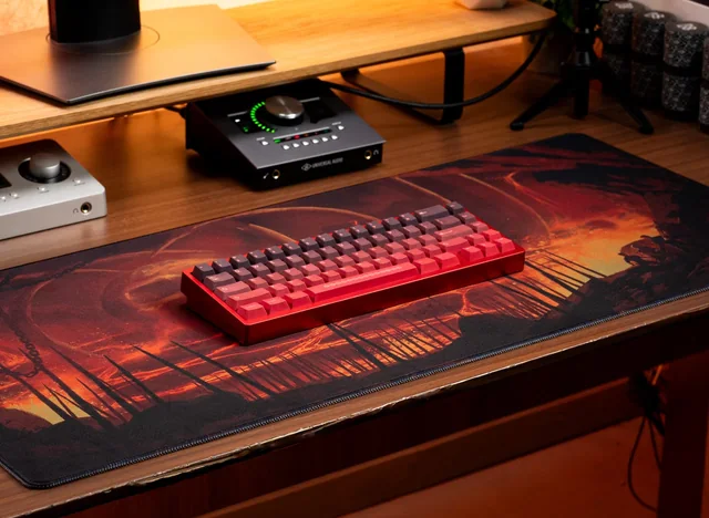Chained Together PBT Keycaps thumbnail 3