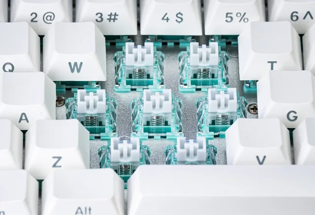 Mad60 HE Ultimate Mechanical Keyboard thumbnail 3